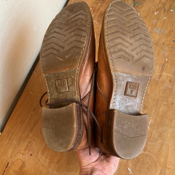 Lace up Frye boots - Picture 4 of 4